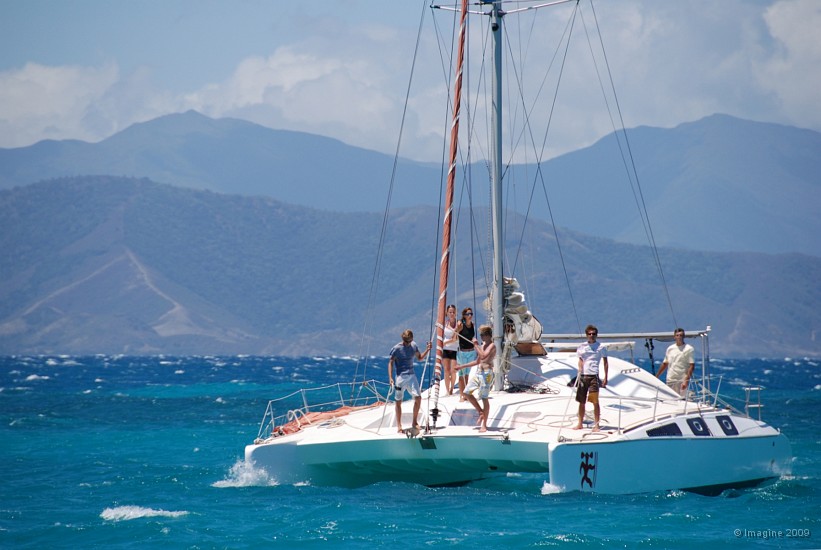 54- Hinano arrive a l'ilot Signal.JPG